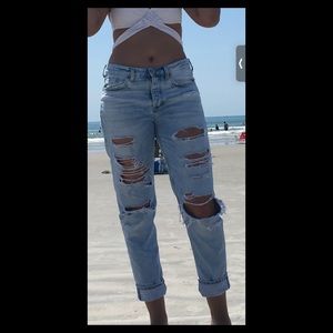 Light wash distressed Low waist boyfriend jeans